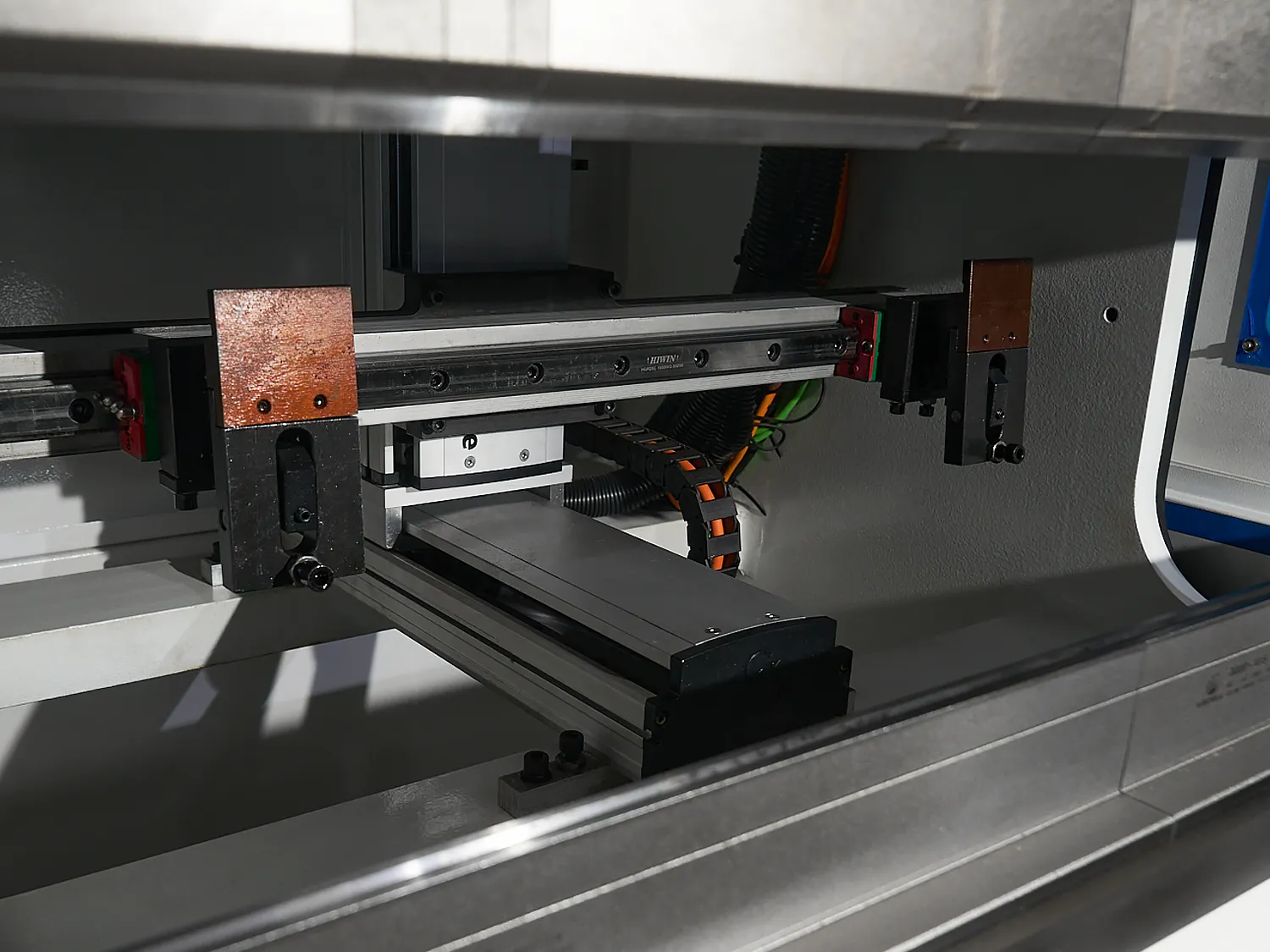 Гибочный станок с ЧПУ IPMBM 18T-800mm-S электромеханический